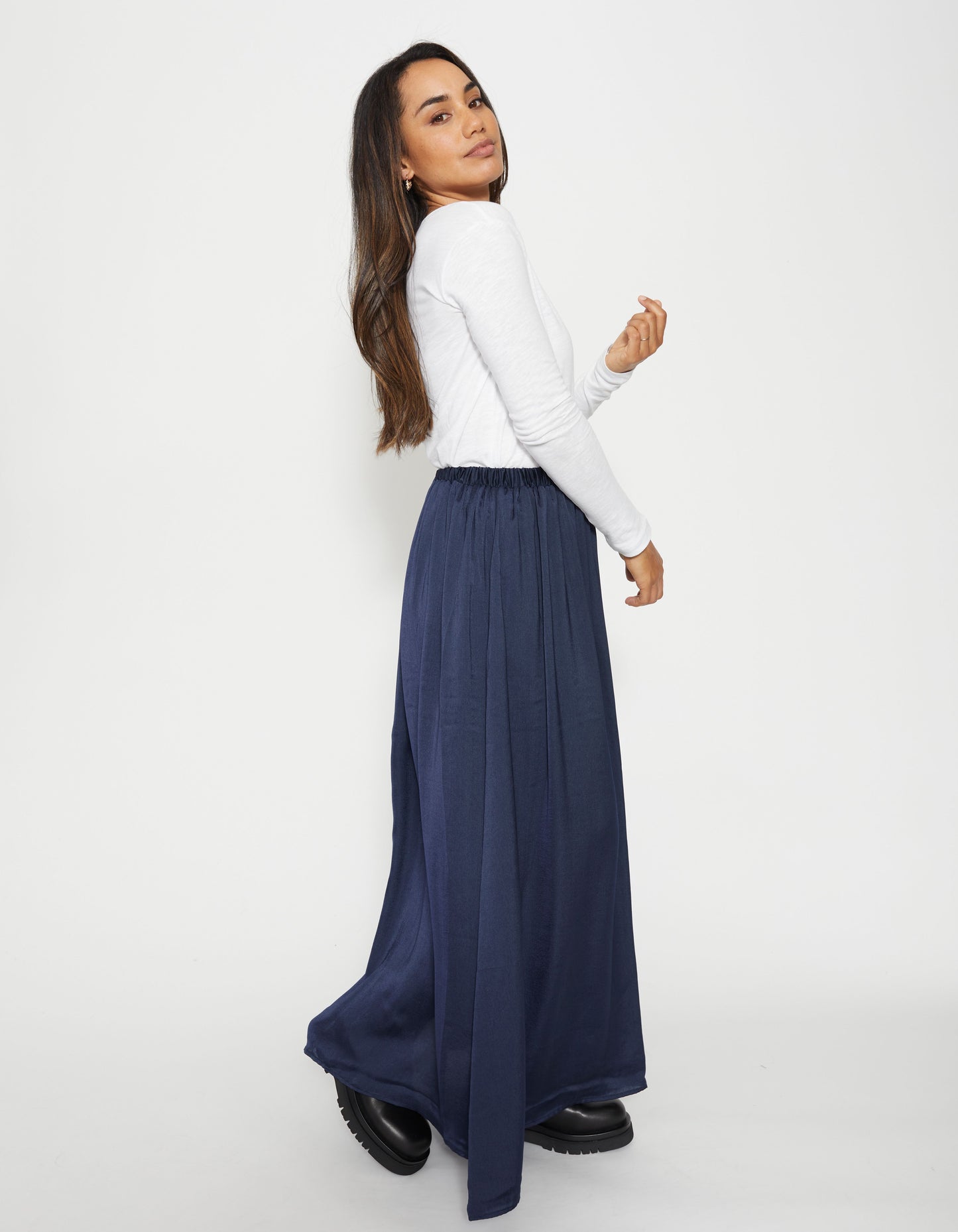 Naomi Skirt - Navy Peony