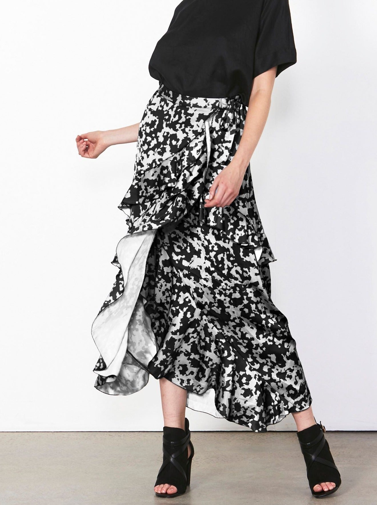 Midnight Flyer Skirt - Abstract