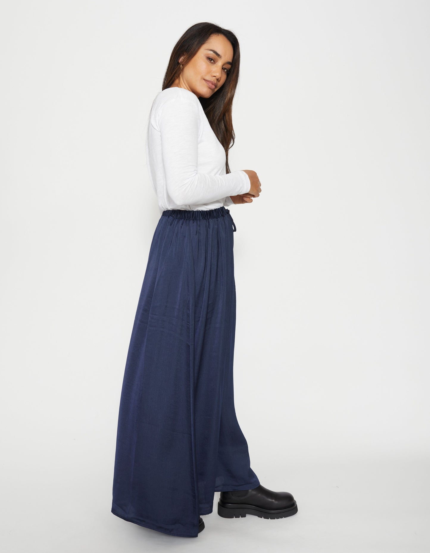 Naomi Skirt - Navy Peony